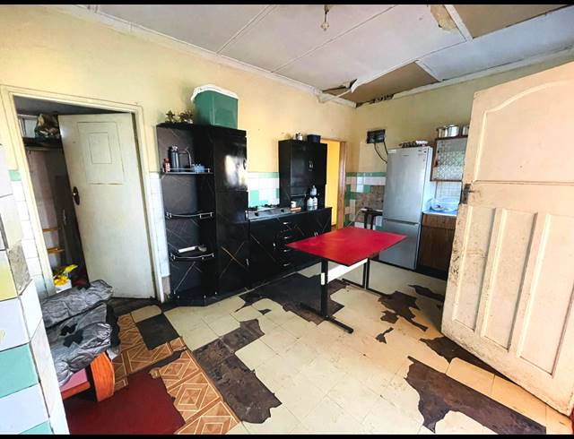 2 BEDROOM HOUSE FOR SALE IN ZWIDE